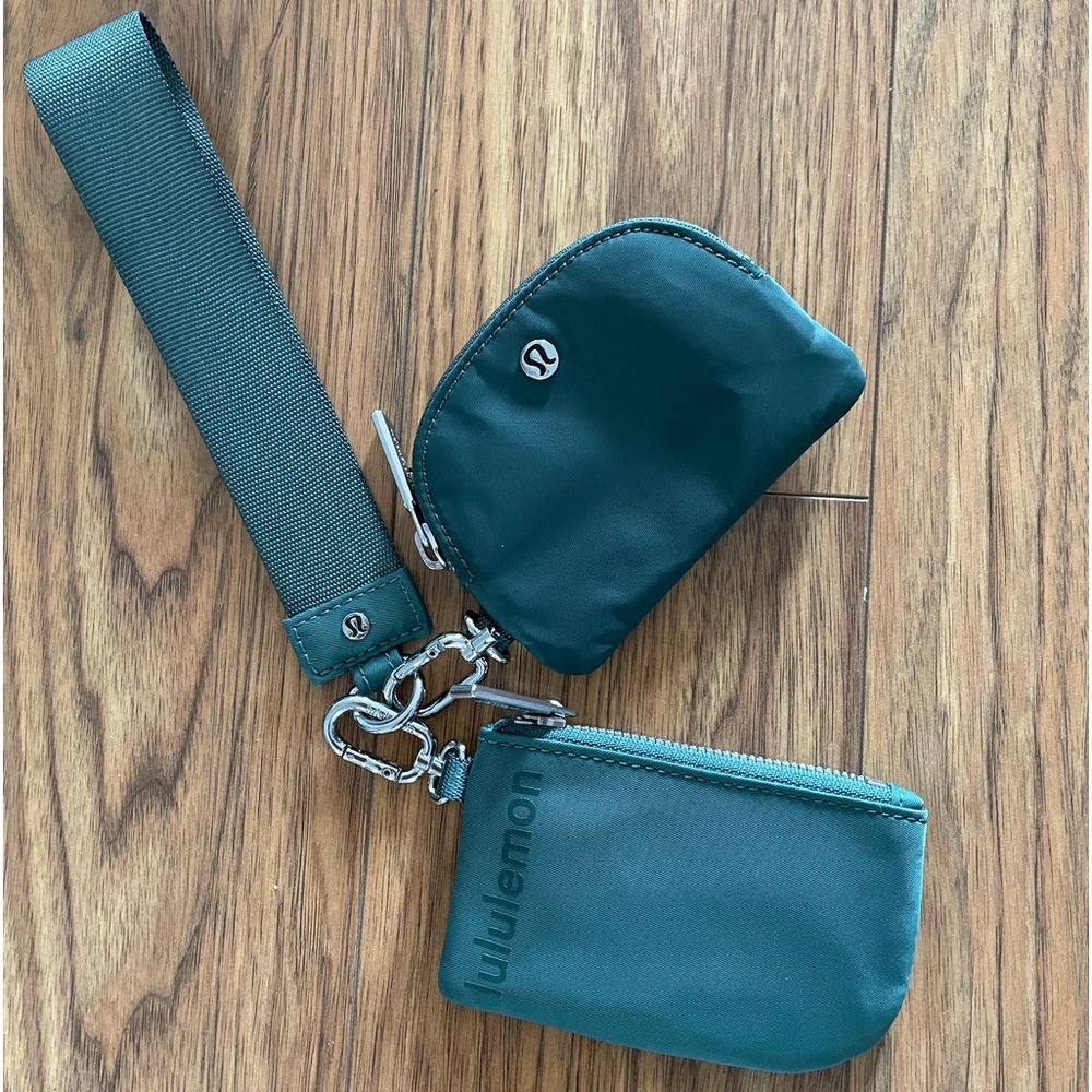 Lululemon keychain with pouches